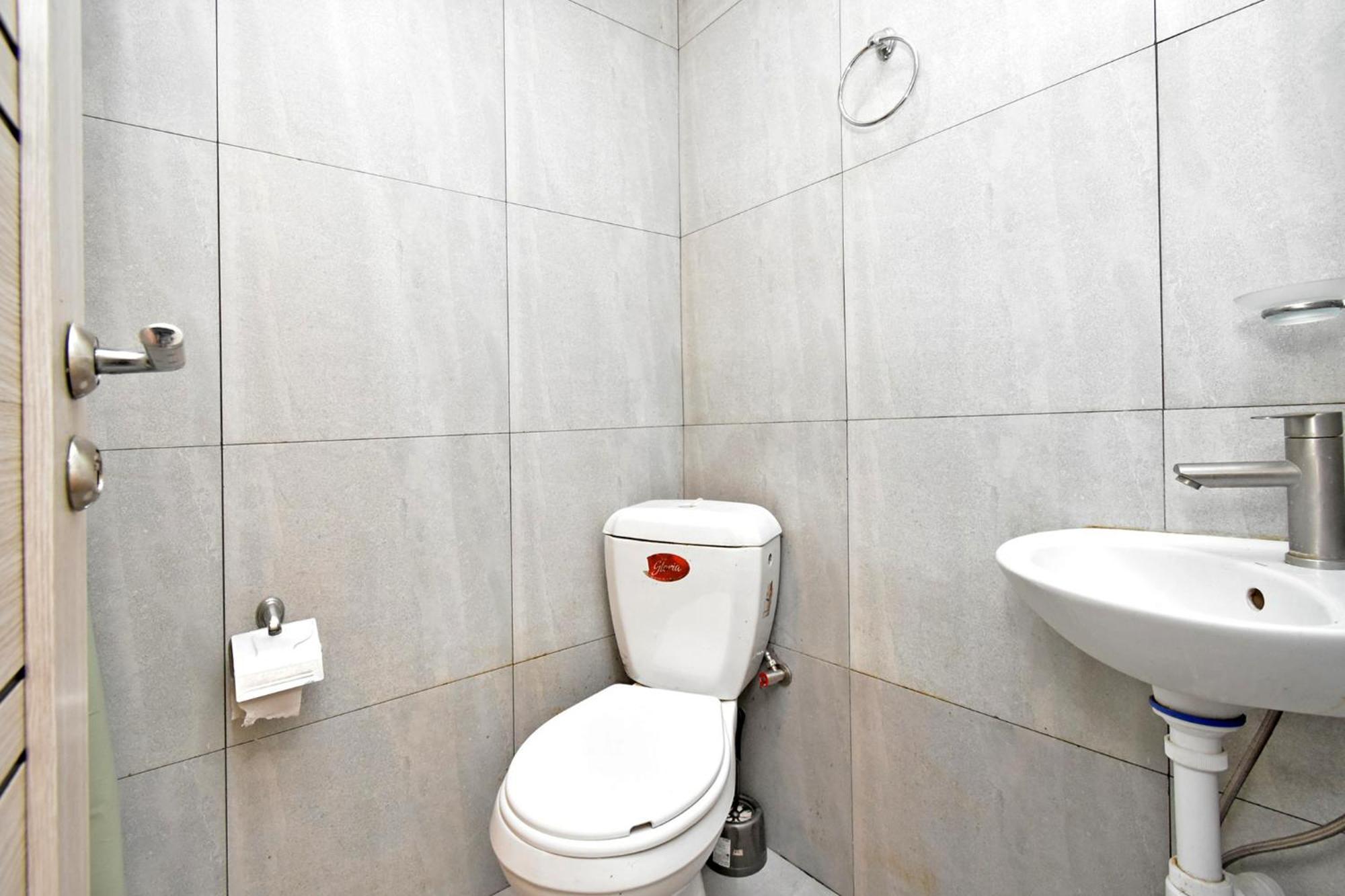 Aaaa Hotell Jerevan Exteriör bild